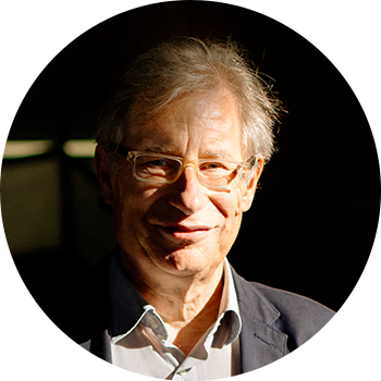 Portrait-Foto von Prof. Dr. Detlef Pollack, Seniorprofessor für Religionssoziologie an der Universität Münster.